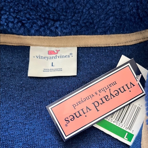 Vineyard Vines Sherpa Vest (Size: L) - Picture 5 of 7